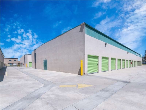 Facility photo: //images.sparefoot.com/medium/2290426994331b9c5ba.jpg