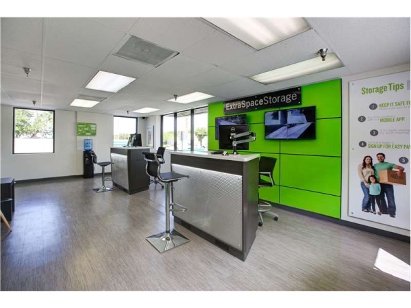 Facility photo: //images.sparefoot.com/medium/22904769943312ca74b.jpg