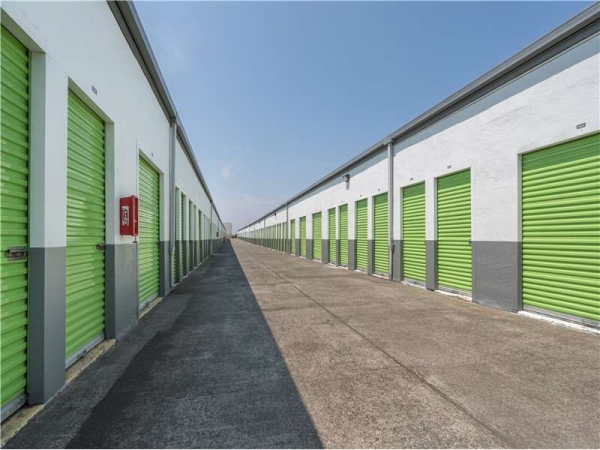 Facility photo: //images.sparefoot.com/medium/2290616994333caaef6.jpg