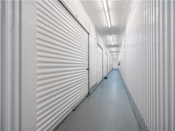 Facility photo: //images.sparefoot.com/medium/2290616994333d82130.jpg