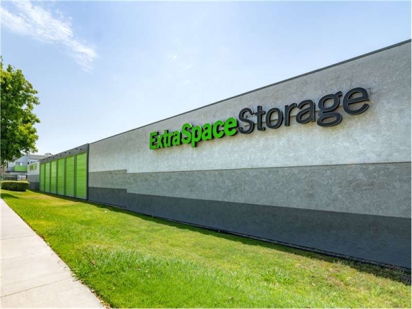 Facility photo: //images.sparefoot.com/medium/229088699433c86fc72.jpg