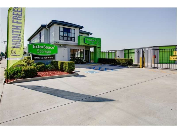 Facility photo: //images.sparefoot.com/medium/229093699433c01d1d4.jpg