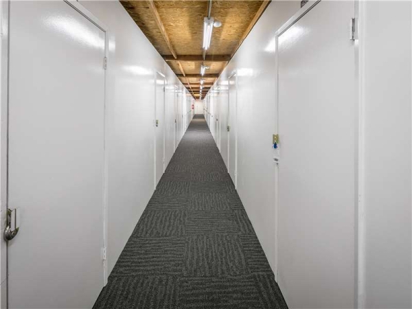 Storage Units at Extra Space Storage - 1533 - San Diego - 3808 Cedar St - 3808 Cedar Street