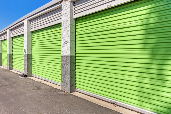 Facility photo: //images.sparefoot.com/medium/229102699433b0ed30f.jpg