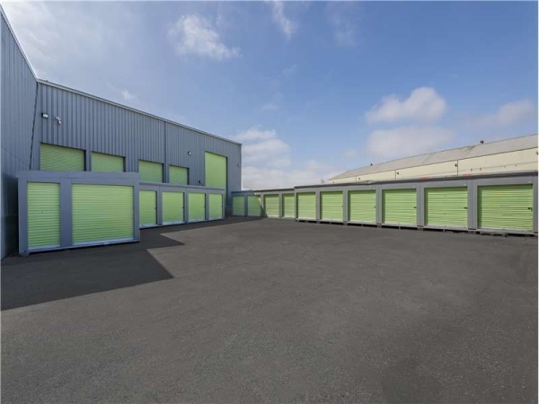 Facility photo: //images.sparefoot.com/medium/229109699433f6d8c9b.jpg