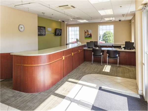 Storage Units at Extra Space Storage - 1579 - Chesapeake - Poplar Hill Rd - 200 Poplar Hill Road