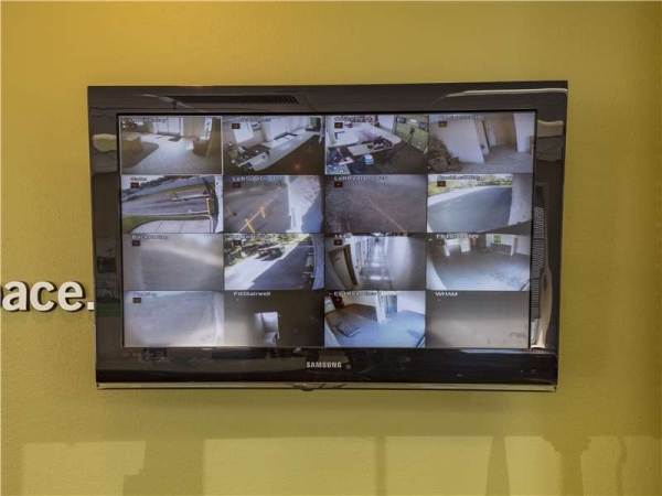 Storage Units at Extra Space Storage - 1579 - Chesapeake - Poplar Hill Rd - 200 Poplar Hill Road