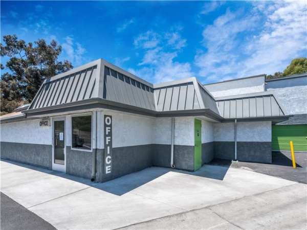 Storage Units at Extra Space Storage - 1879 - San Diego - Frazee Rd - 1560 Frazee Road