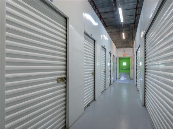 Storage Units at Extra Space Storage - 7196 - Fort Lauderdale - 1900 NW 19th St - 1900 Northwest 19th Street