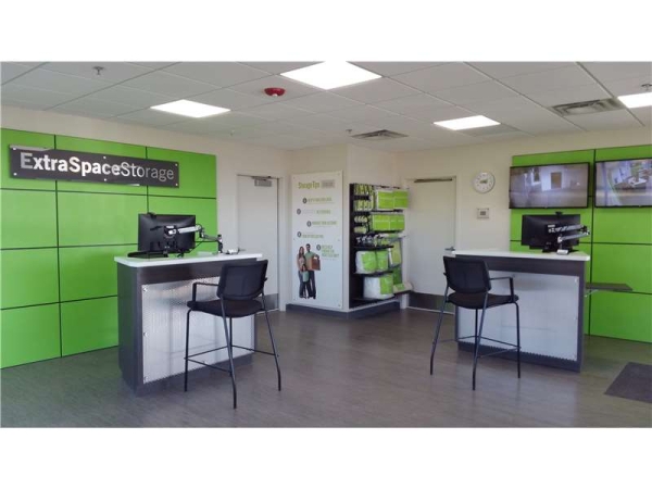 Storage Units at Extra Space Storage - 1851 - Aurora - Crestline Dr - 14500 East Crestline Drive