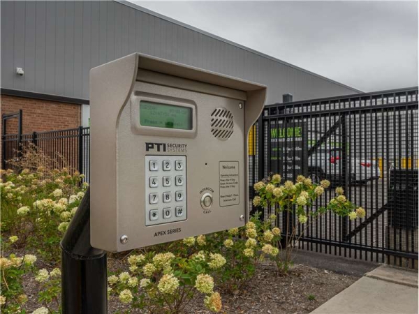 Storage Units at Extra Space Storage - 7045 - Chicago - W 85th St - 57 West 85th Street