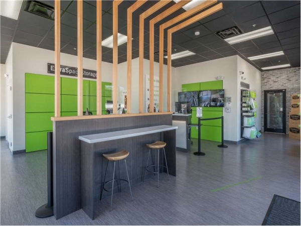 Storage Units at Extra Space Storage - 7137 - Tampa - Florida Ave - 7202 North Florida Avenue