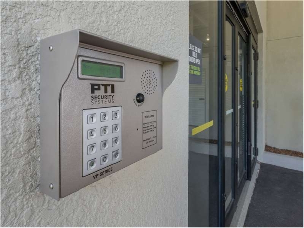 Storage Units at Extra Space Storage - 7137 - Tampa - Florida Ave - 7202 North Florida Avenue