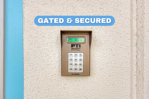 Storage Units at SecureSpace Self Storage Lynnwood - 15620 Highway 99