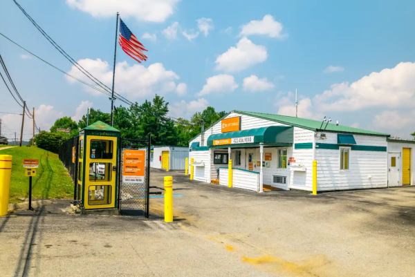 Facility photo: //images.sparefoot.com/medium/22926068cc80404e50a.png