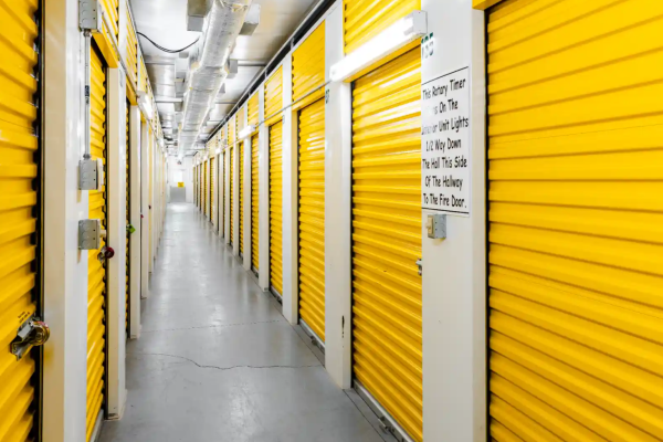 Facility photo: //images.sparefoot.com/medium/22926768cae5581c69b.png