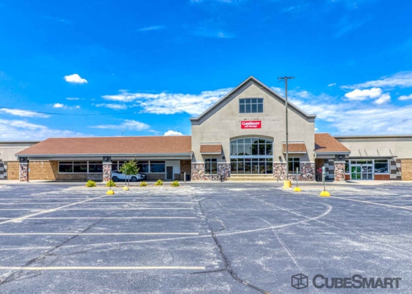 Storage Units at CubeSmart Self Storage WI Cudahy S Packard Ave - 5851 South Packard Avenue