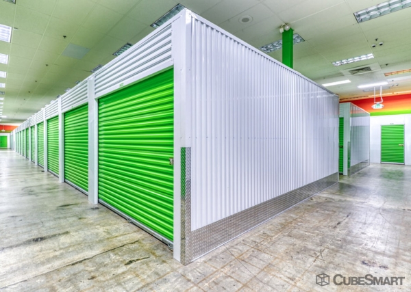 Facility photo: //images.sparefoot.com/medium/22931868834236a0b51.jpg