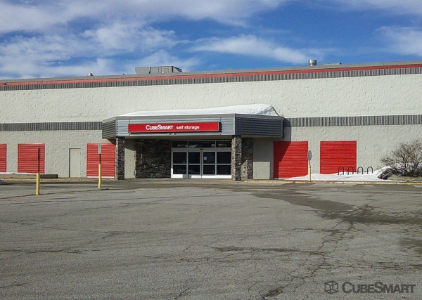 Facility photo: //images.sparefoot.com/medium/22931868834237a8010.jpg