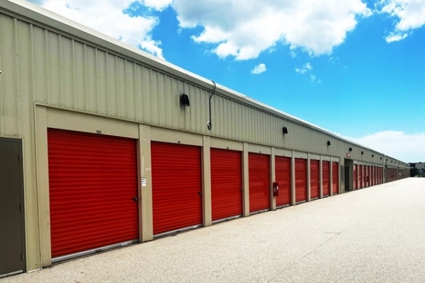 Facility photo: //images.sparefoot.com/medium/2293976884d3689ada4.jpg