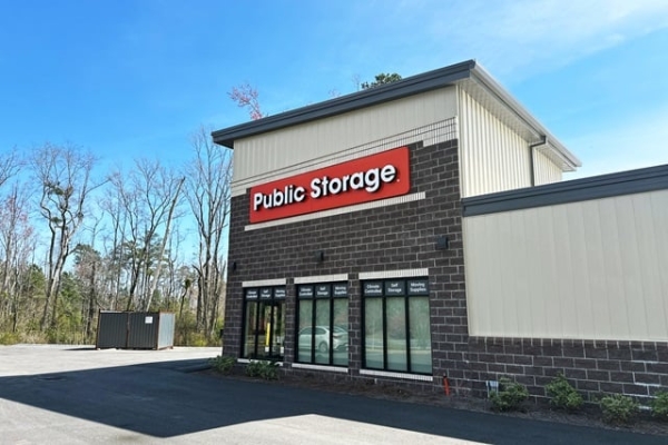 Facility photo: //images.sparefoot.com/medium/2294026877a4f740f16.jpg