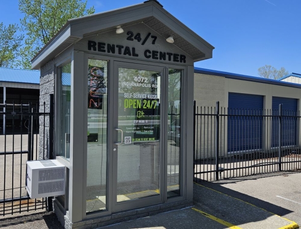 Facility photo: //images.sparefoot.com/medium/22947369e8b9225ad80.jpg