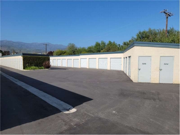 Facility photo: //images.sparefoot.com/medium/2294776994327491c58.jpg