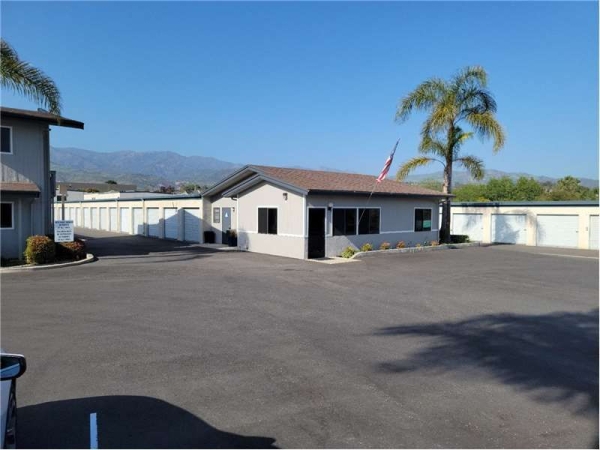 Facility photo: //images.sparefoot.com/medium/2294776994327626de9.jpg