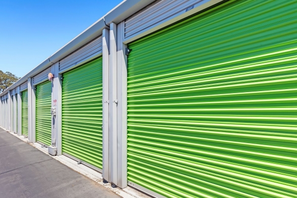 Facility photo: //images.sparefoot.com/medium/229478699432bf27d44.jpg