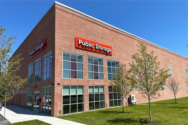 Facility photo: //images.sparefoot.com/medium/22949569f5fa1c04e2a.jpg