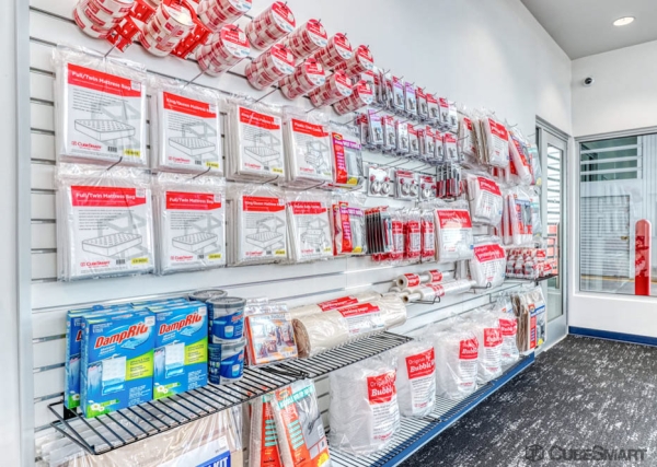 Facility photo: //images.sparefoot.com/medium/229504689078526c367.jpg
