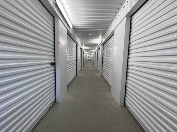 Facility photo: //images.sparefoot.com/medium/22954668b9d42869c2e.jpg