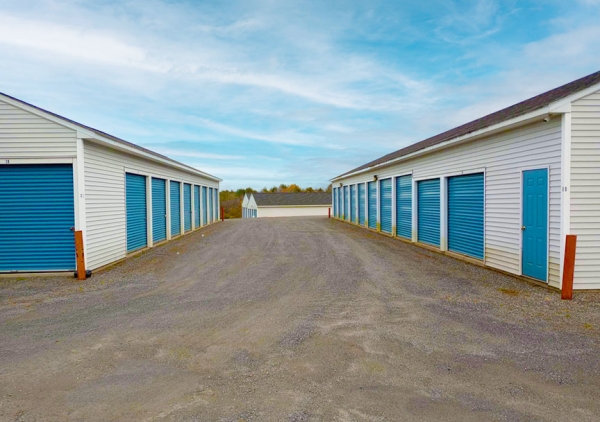 Facility photo: //images.sparefoot.com/medium/22962469288e29770b2.jpg