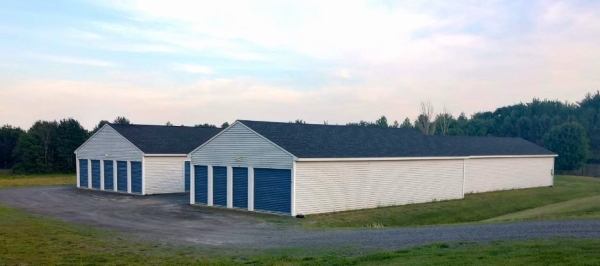 Facility photo: //images.sparefoot.com/medium/22962469288e2ab85c3.jpg