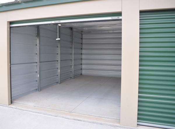 Facility photo: //images.sparefoot.com/medium/22963464b9813bd3073.jpg