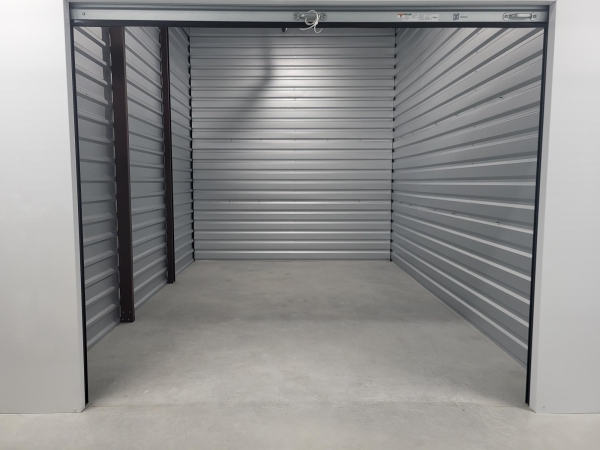 Facility photo: //images.sparefoot.com/medium/22970668d2c174ca5c1.jpg