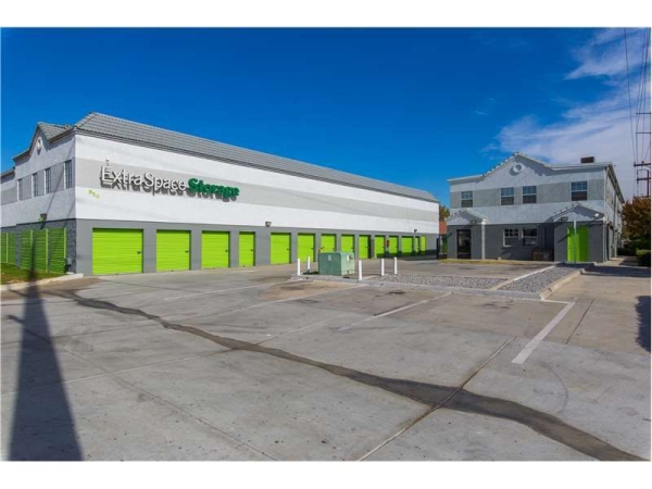 Facility photo: //images.sparefoot.com/medium/2297626994331732336.jpg