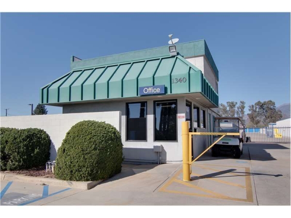 Facility photo: //images.sparefoot.com/medium/229775699433c080208.jpg