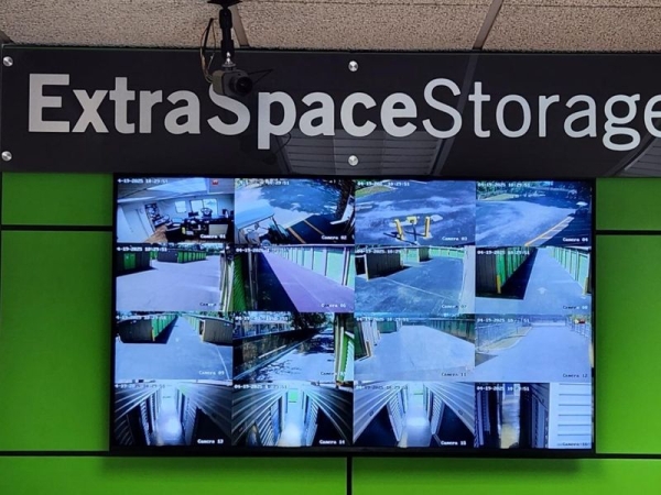 Storage Units at Extra Space Storage - 3082 - Jacksonville - Old Sunbeam Road - 3858 Old Sunbeam Road