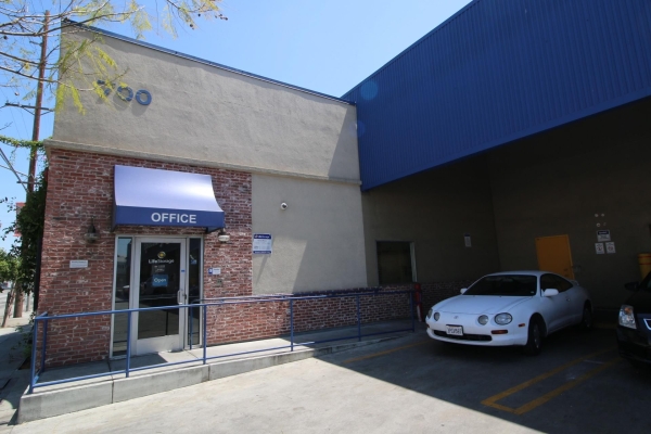 Facility photo: //images.sparefoot.com/medium/22983669942f6538b70.jpg