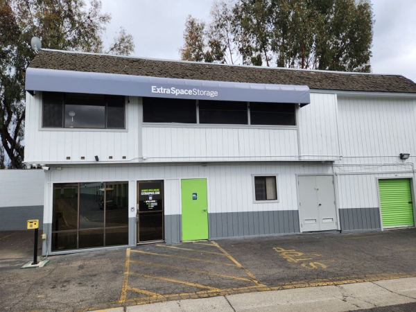 Facility photo: //images.sparefoot.com/medium/22984169942f53ef769.jpg