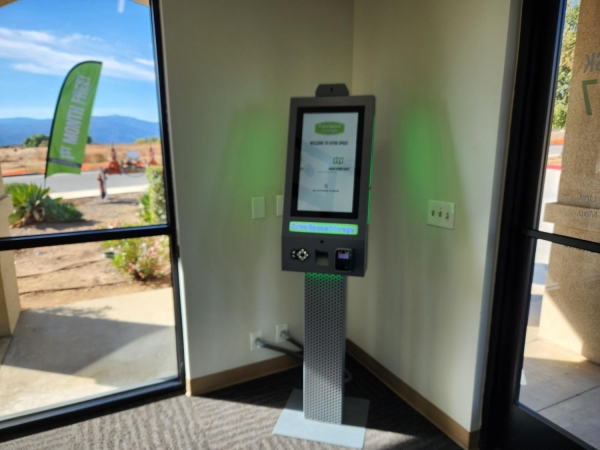 Facility photo: //images.sparefoot.com/medium/22984569942f75e96ac.jpg