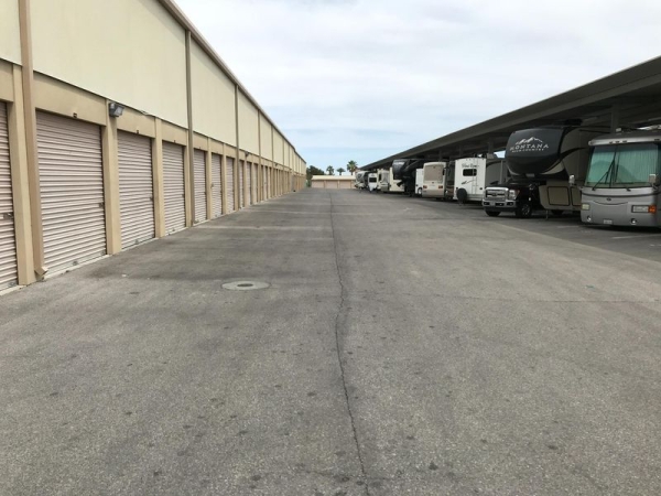 Storage Units at Extra Space Storage - 3496 - North Las Vegas - Ferrell St. - 5714 Ferrell Street
