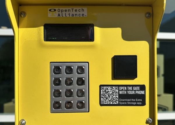 Facility photo: //images.sparefoot.com/medium/22986369942f75ddccd.jpg