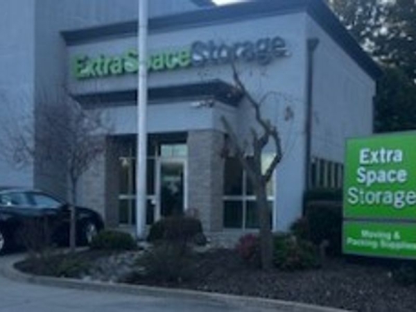 Storage Units at Extra Space Storage - 3506 - Sacramento - Folsom Blvd. - 7716 Folsom Boulevard