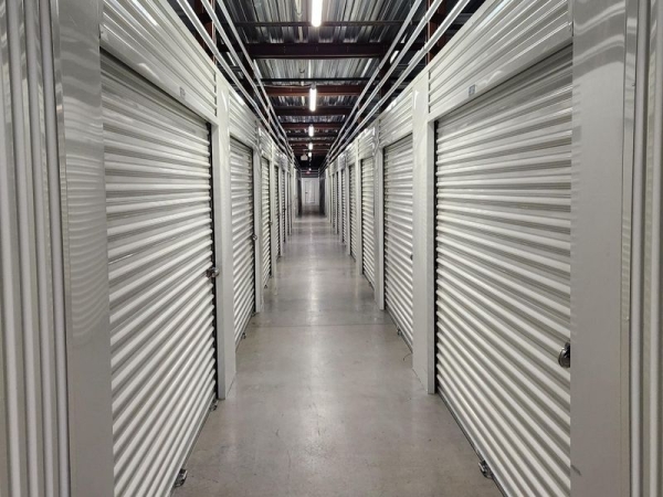 Storage Units at Extra Space Storage - 3548 - Jacksonville - Deerwood Park Blvd - 10523 Deerwood Park Boulevard