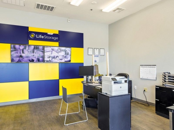 Storage Units at Extra Space Storage - 3549 - Las Vegas - Boulder Hwy - 6740- Boulder Highway