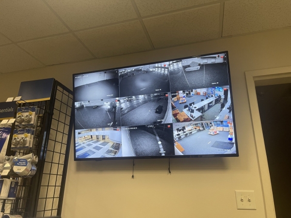 Facility photo: //images.sparefoot.com/medium/22989469942f40b5814.jpg