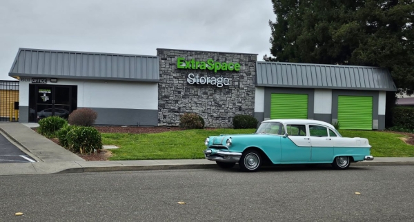 Facility photo: //images.sparefoot.com/medium/22989769942f606d0d8.jpg