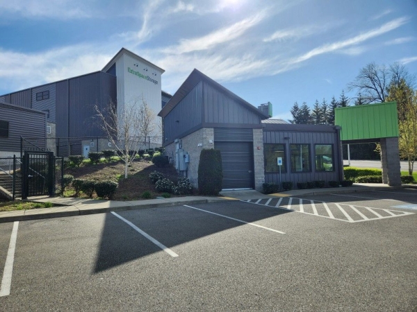 Facility photo: //images.sparefoot.com/medium/22991569fb111fcb12d.jpg